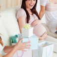 Baby shower wypiera pępkowe Baby shower wypiera pępkowe Tradycja baby shower staje się w Polsce coraz bardziej popularna. Zwyczaj witania maluszka na świecie tuż przed jego narodzinami przywędrował do nas ze Stanów Zjednoczonych i...